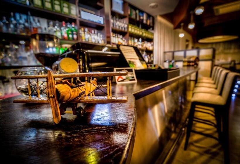 Aviator Hotel Restauracja & Spa