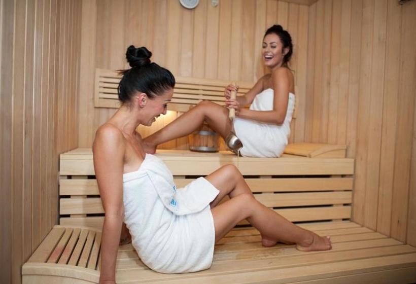 Отель Baltic Palace