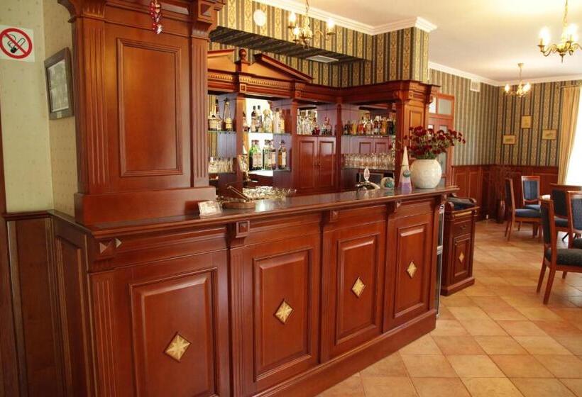 בית מלון כפרי Belfer