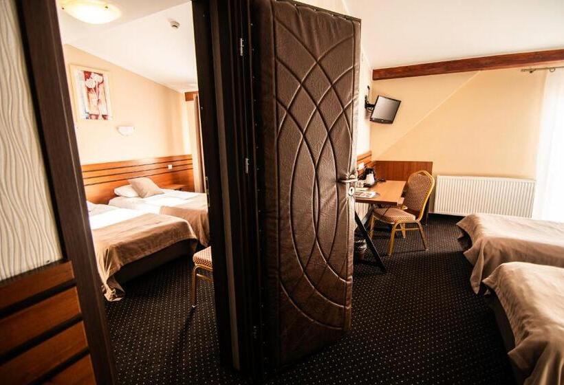 Отель Beskidzki Raj Medical Spa