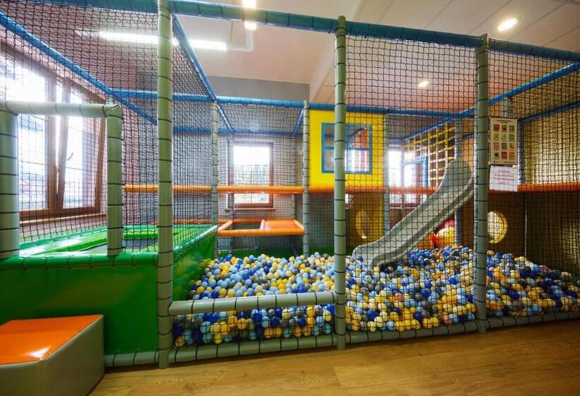 Отель Beskidzki Raj Medical Spa