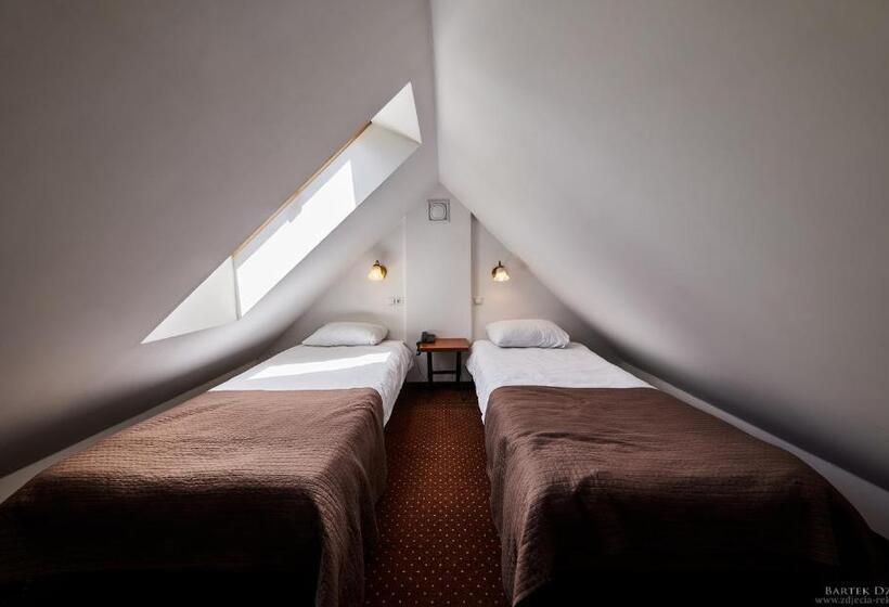 Отель Beskidzki Raj Medical Spa