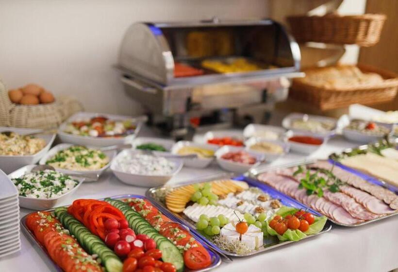 ホテル Biała Akacja Resort & Business