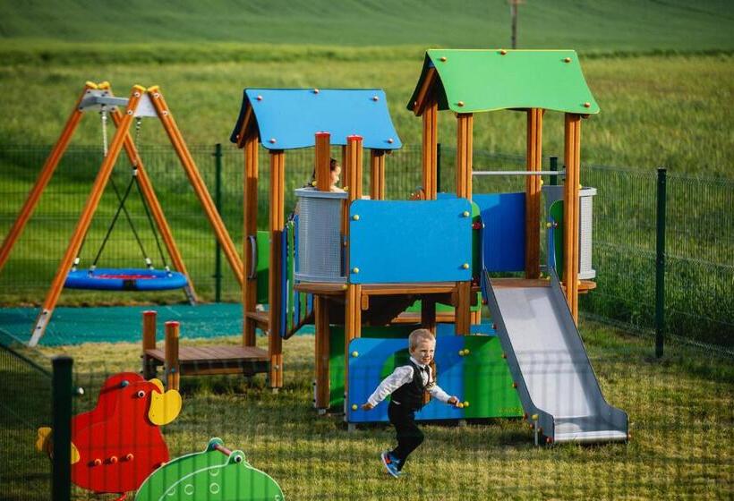 ホテル Biała Akacja Resort & Business