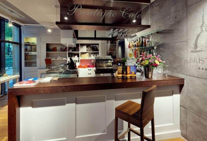 ホテル Bristol Art & Medical Spa