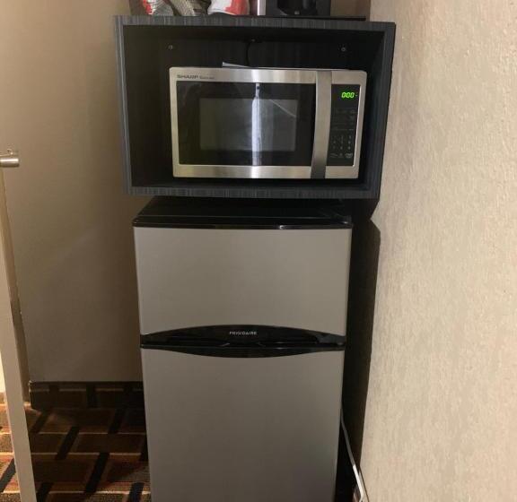 فندق Budget Inn Lake Wales