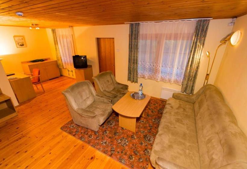 هتل Bukowy Dworek Geovita