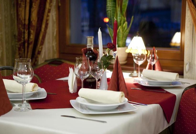 בית מלון כפרי I Restauracja Castle