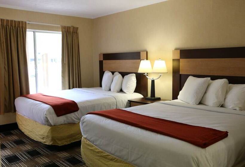 هتل Castlewood Inn