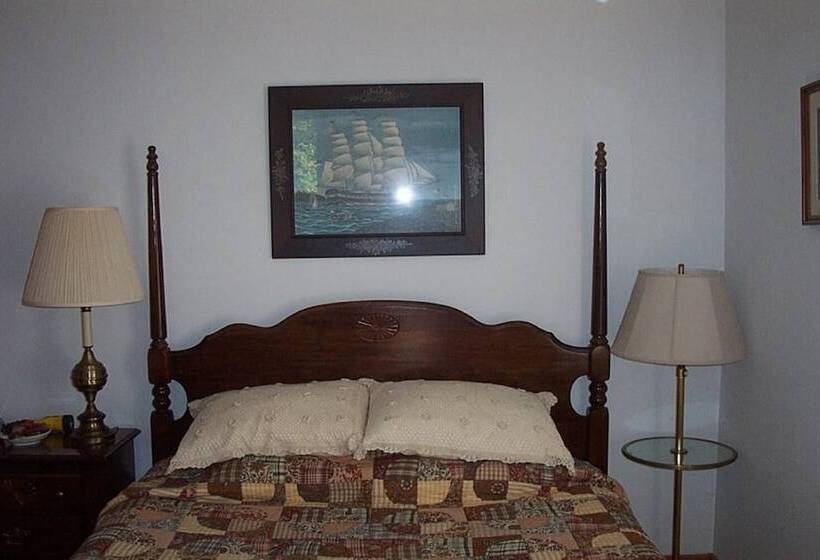 هتل Chesapeake Inn Of Lenox