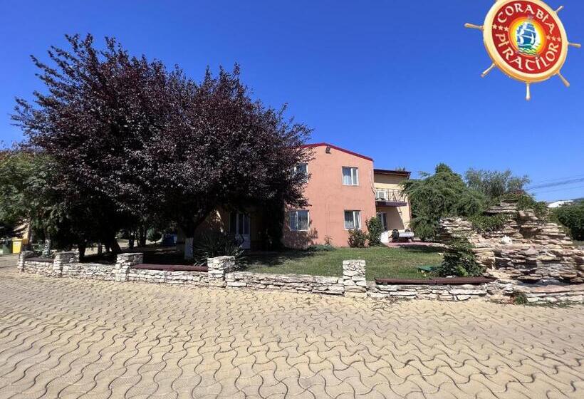 酒店 Club De Vacanta Corabia Piratilor Mamaia Nord