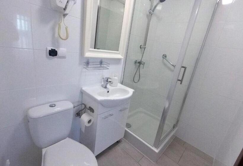 בית מלון כפרי Colnus