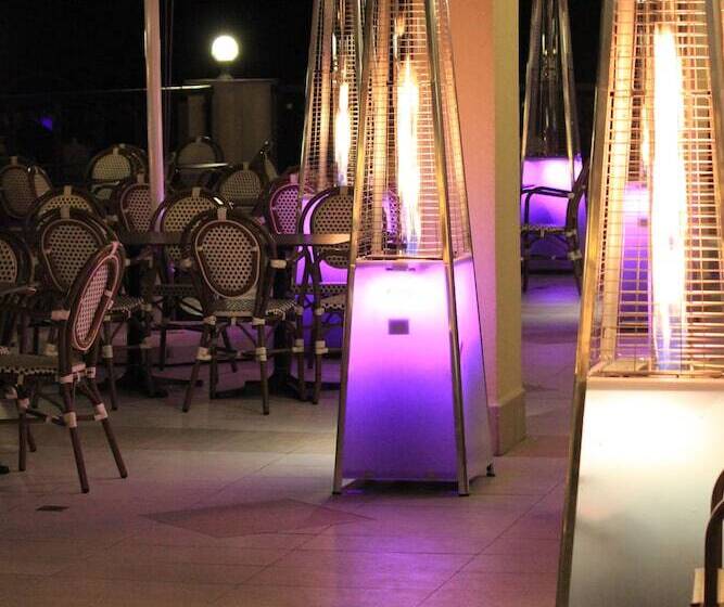 ホテル Continental