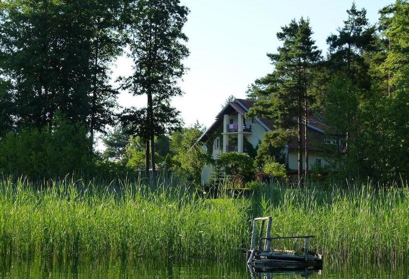 هتل Country Holiday