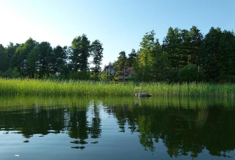 هتل Country Holiday