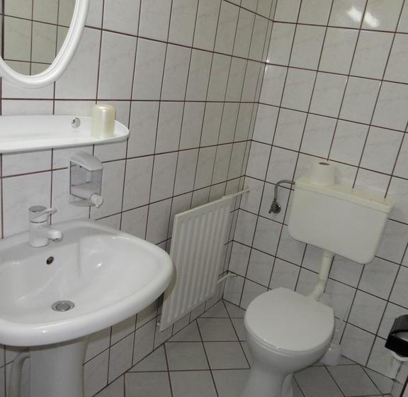 هتل Country Holiday