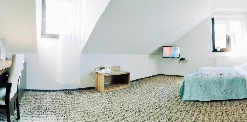 בית מלון כפרי Cykada