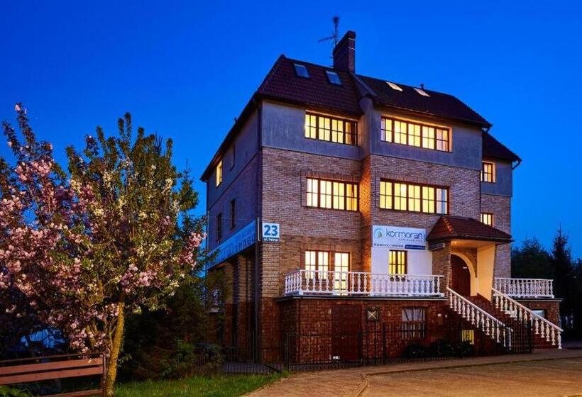 ホテル Dom Wczasowy Kormoran Niechorze   300m Od Plaży