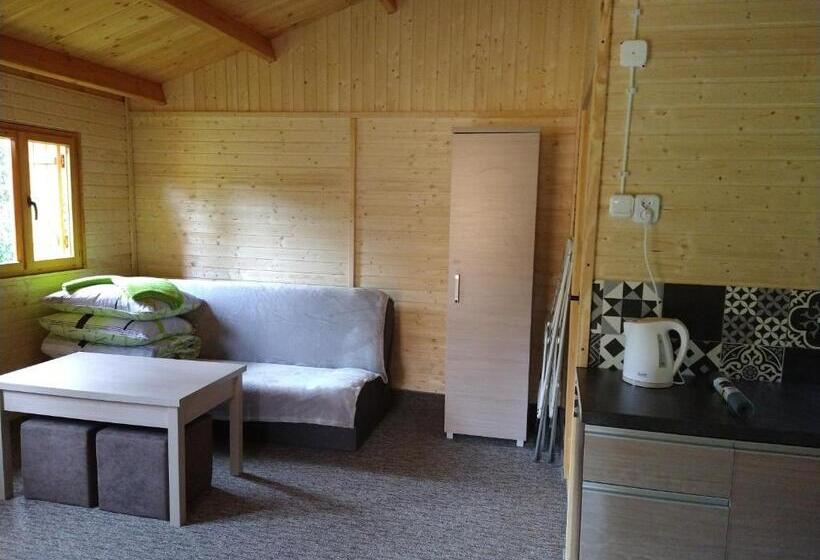 호텔 Dom Wczasowy Pięciu Pomostów I Domki Letniskowe