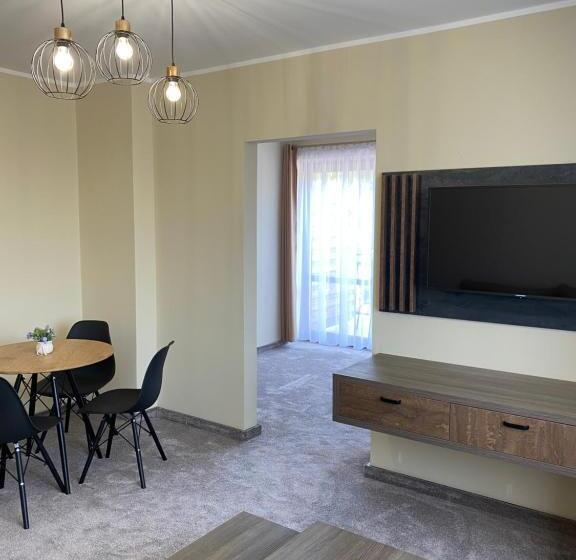 فندق Dworek Bursztynowy