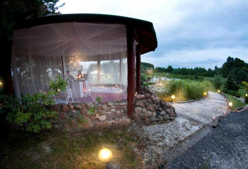 ホテル Dworek Helena