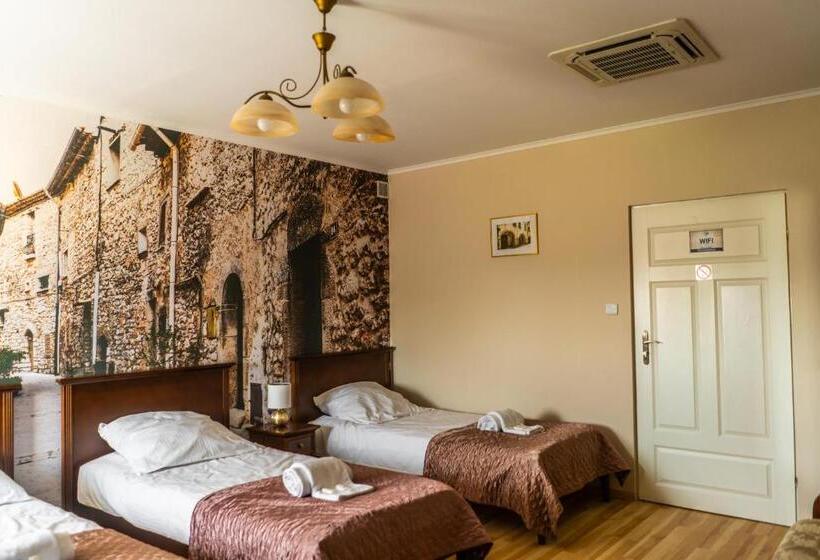 酒店 Dworek Helena