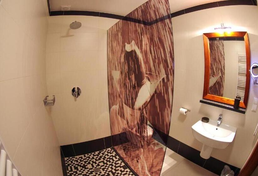 בית מלון כפרי Dworek