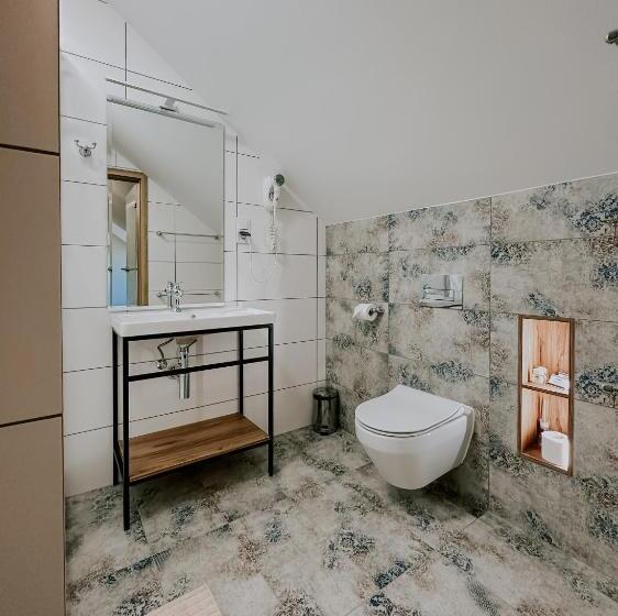 هتل Dwór Mościbrody