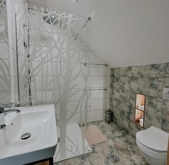 هتل Dwór Mościbrody