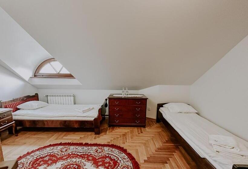 هتل Dwór Mościbrody