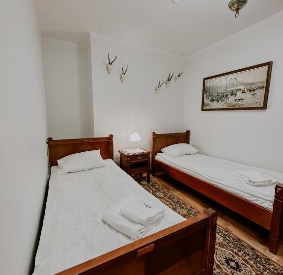 هتل Dwór Mościbrody