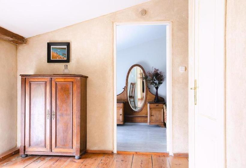 בית מלון כפרי Dwãƒæ’ã‚â³r Podstolice