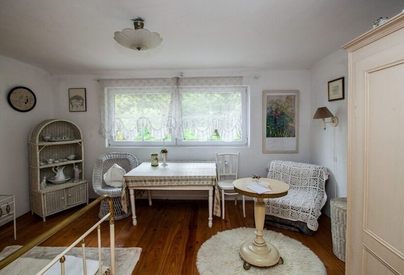 בית מלון כפרי Dwór W Odonowie