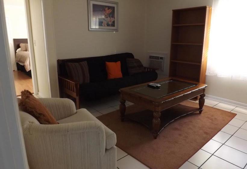 فندق Eamon James Apartments & Suites