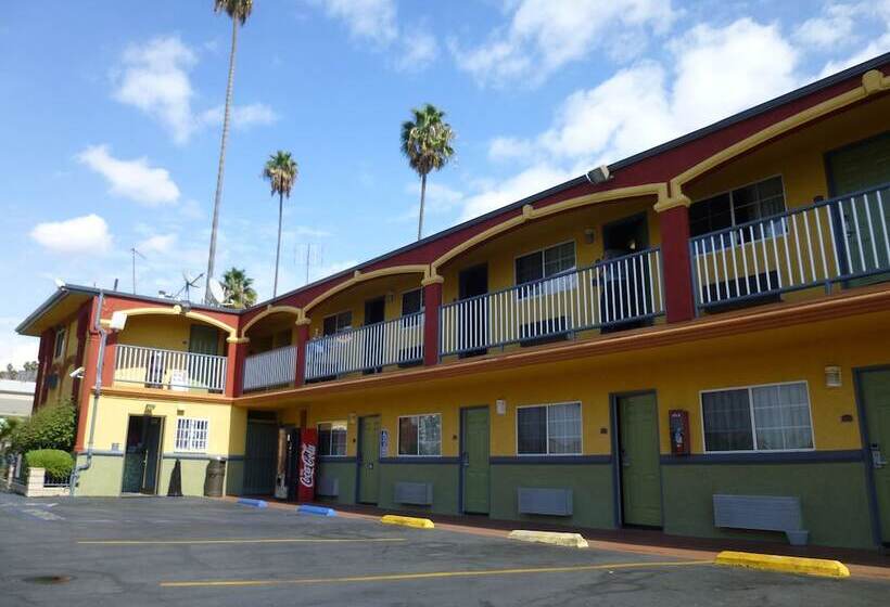 فندق Economy Inn Hollywood