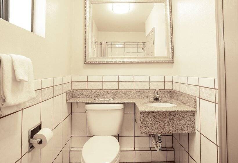 فندق Economy Inn Hollywood