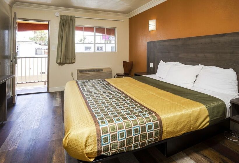 فندق Economy Inn Hollywood