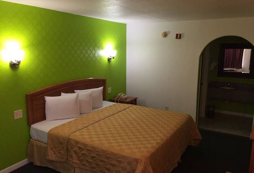 בית מלון כפרי Economy Inn