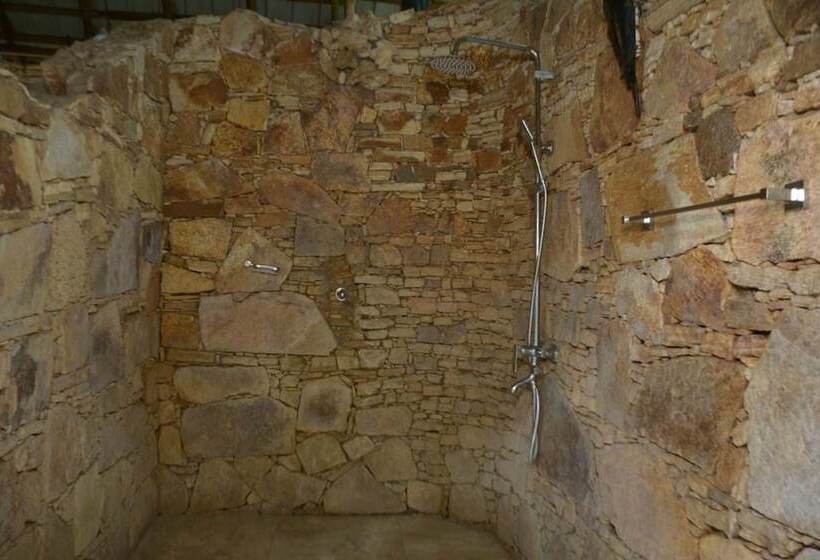 בית מלון כפרי Ella Jungle Resort