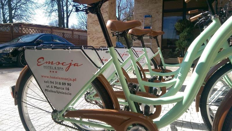 ホテル Emocja Spa