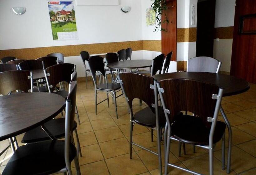 בית מלון כפרי End