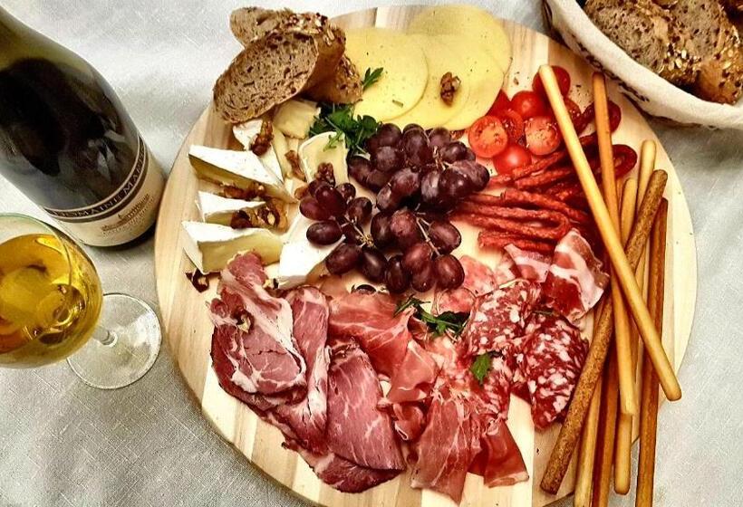 ホテル Euro Apart