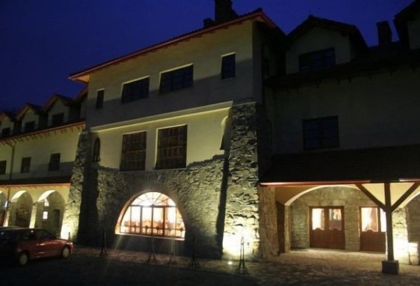 ホテル Folwark Stara Winiarnia