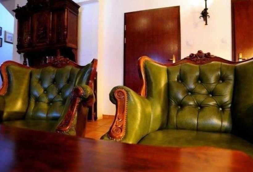 ホテル Folwark Stara Winiarnia