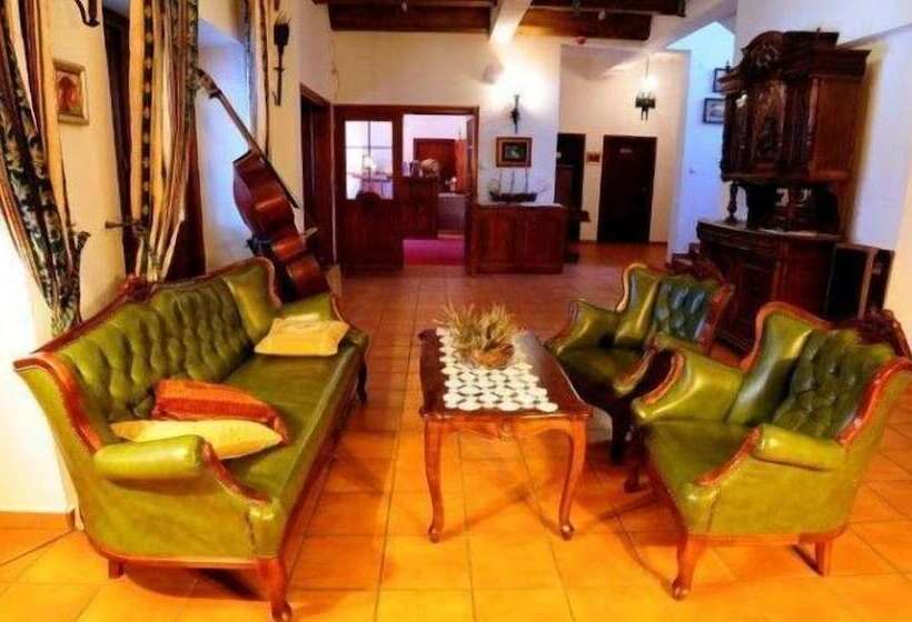 ホテル Folwark Stara Winiarnia