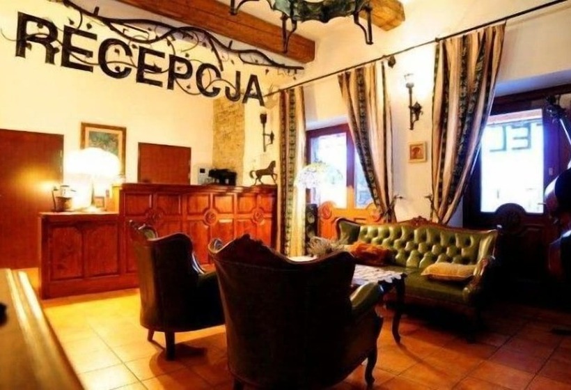 ホテル Folwark Stara Winiarnia