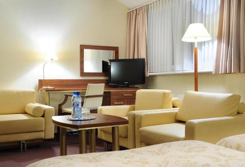 هتل Bukowy Dworek Geovita