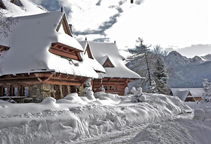 هتل Goralski Dwor