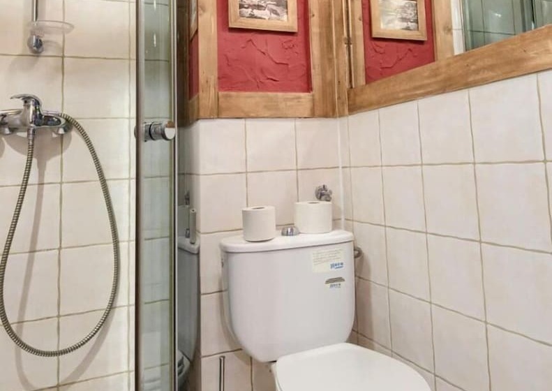 هتل Goralski Dwor