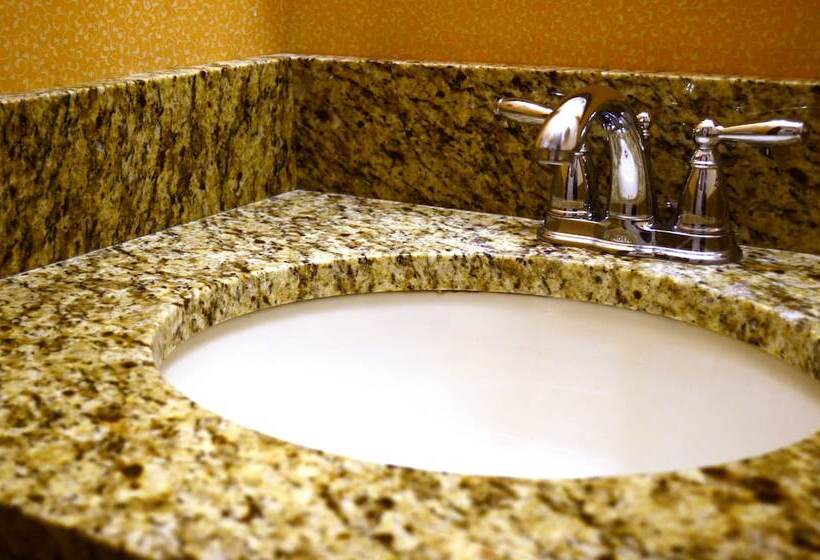 هتل Greenbrier Inn Killington